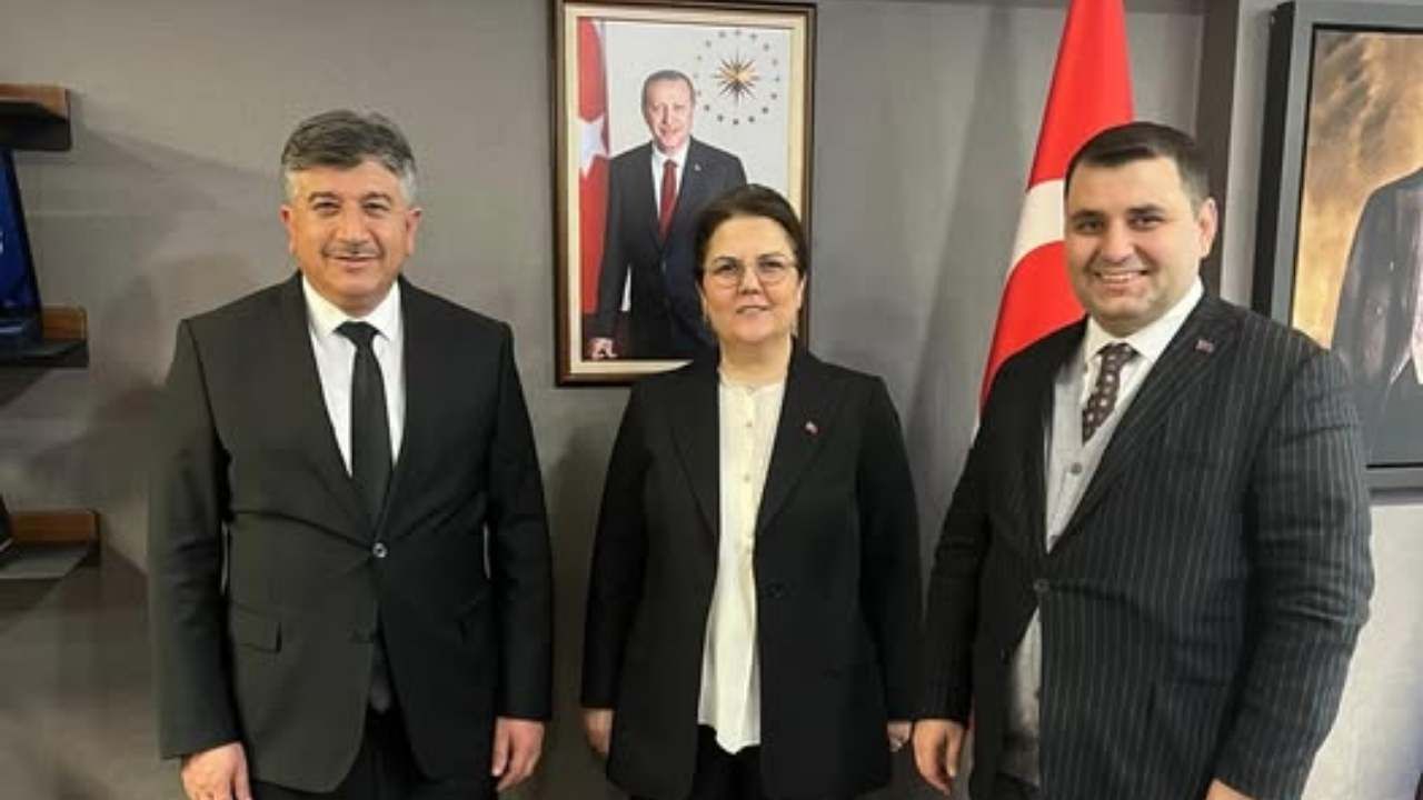 Osmaniye Milletvekili Derya Yanık, Hemşehrilerini Meclis’te Misafir Etti