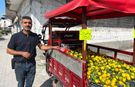 Üç Tekerlekli Motosikletiyle 4 Çocuğuna Bakıyor!