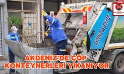 Akdeniz'de Çöp Konteynerleri Yıkanıyor