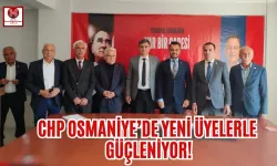 Eski Ak Partili Şen, CHP Rozetini Taktı!