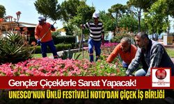 115 Bin Çiçekle Dev Bir Sanat Şöleni!
