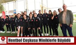 Hentbol Coşkusu Miniklerle Büyüdü