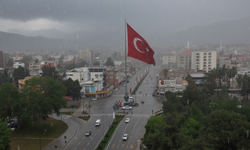 Salı Günü Dışarı Çıkacaklar Dikkat: Osmaniye’de Yağış Geceye Kadar Sürecek