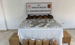 Antalya’da jandarmadan kaçak tütün operasyonu: 27 bin 500 makaron ele geçirildi
