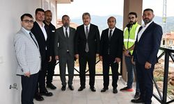 Vali Erdinç Yılmaz, Düziçi Akçakoyunlu’daki deprem konutlarında incelemelerde bulundu