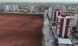Adana’da Apartmanlar Arasında Tarıma Direnen Tarlaya Destek Büyüyor