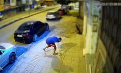 Camları Taşla Kırdı, Güvenlik Kameralarına Yakalandı