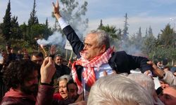 CHP’den İstifa Eden Hasan Ufuk Çakır’a Mersin'de Miting Gibi Karşılama