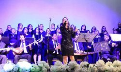 Kozan’da Halk Korosu İlk Konseriyle Kulakların Pasını Sildi