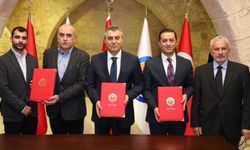 Mersin’de sağlık yatırımlarına iki önemli bağış protokolü