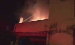 Müstakil ev alevlere teslim oldu