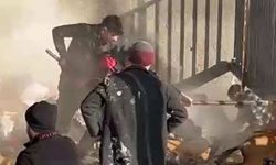 Osmaniye'de Korkutan Görüntü: Geri Dönüşüm Fabrikası Yanarak Kül Oldu