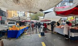 Osmaniye’de sağanak yağmura rağmen Çarşamba Pazarı doldu