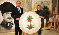 “Şehitlerin Ressamı” Ülger Gülbahar’dan halıları tuvale dönüştüren ilk sergi