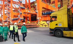 Vali Atilla Toros Mersin Uluslararası Limanı’nda incelemelerde bulundu