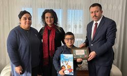 Bakan Göktaş’tan Osmaniye’ye Anlamlı Mesaj: O Zarfın İçinden Çıkan Herkesi Ağlattı!