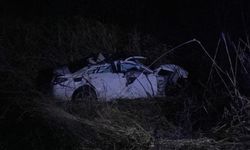 Ceyhan’da Feci Kaza: Dere Yatağına Uçan Otomobilde 1 Ölü, 3 Ağır Yaralı