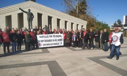 Osmaniye'de Emekliler, Bahçeli Meydanı'ndan  Ses Yükseltti!