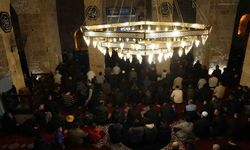 6 asırlık Hoşkadem Camii’nde Berat Kandili coşkusu