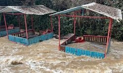 Alanya’da Sağanak Dehşeti: Çay Taştı, Çardaklar Sular Altında Kaldı