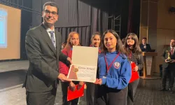 Kadirli’de Anlamlı Bilgi Yarışması Gençler Milli Değerlere Sahip Çıktı