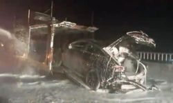 TAG Otoyolu’nda Gece Yarısı Alev Topuna Döndü: Araçlardan Geriye Sadece İskelet Kaldı!