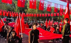 Osmaniye Samet Aybaba Spor Lisesi’nde İlk Ders Bayrak Sevgisi Oldu