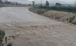 Osmaniye Toprakkale’de Yağmur Etkili Oldu: Karaçay Taşma Noktasına Geldi