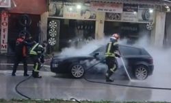 Osmaniye’de Korku Dolu Anlar! Park Halindeki Otomobil Bir Anda Alevlere Teslim Oldu