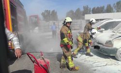Arsuz’da Park Halindeki Araçta Yangın
