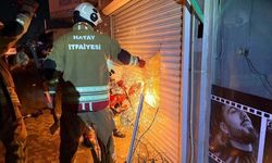 Çıkan yangında iş yeri kullanılamaz hale geldi