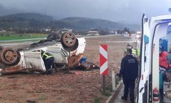 Hassa’da takla atan otomobilde 2 kişi yaralandı