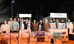 İftar Öncesi Şehitlik Anıtı’nda Hareketlilik: Herkes O Standın Başında Toplandı!