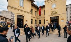 Arefe Günü yarım gün tatil mi? Okullar tatil mi? Eczaneler açık olacak mı? 19 Mart Perşembe tam gün mü tatil?