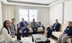 Bakanlıktan Osmaniye’de Sürpriz Ziyaret: Kapıyı Açan Aile Gözlerine İnanamadı!