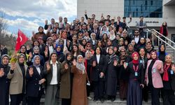 Osmaniye AK Parti Kadın ve Gençlik Kolları, TBMM’yi Ziyaret Etti