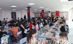 Osmaniye’de “Avukatlar Günü”ne Özel Satranç Turnuvası Başladı
