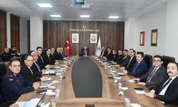 Osmaniye'de Güvenlik Zirvesi: Vali Serdengeçti Başkanlığında Asayiş ve Okul Güvenliği Masaya Yatırıldı