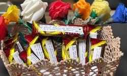 Osmaniye’de Kalpleri Isıtan Sürpriz: Öğrencilerden Öğretmenlerine Çikolatalı Teşekkür