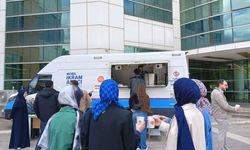 Osmaniye’de Üniversite Kampüsünde İçleri Isıtan Görüntü: Herkes Kuyruğa Girdi!