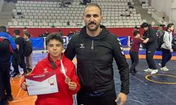 Osmaniye’ye Güreşte Türkiye Üçüncülüğü Geldi