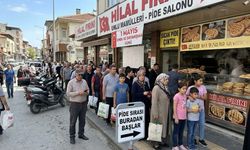 Osmaniye'de 1 Mayıs'ta O Sıra Doldu Taştı! Vatandaşlar Almak İçin Erken Saatte Geldi