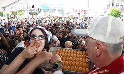 Osmaniye'de Guinness Rekortmeni Şeften Dev Baklava Şovu!