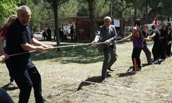 Samet Aybaba Osmaniye'de Çocukluk Günlerine Döndü