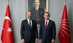 CHP'li Özener'den Yeni Parti Sinyali