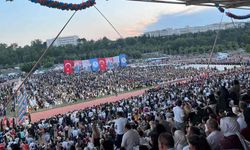 Mersin Üniversitesi'nde Görkemli Mezuniyet!