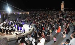 Notalar Osmaniye Semalarında Yankılandı