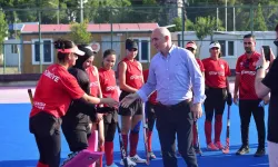 Osmaniye’de Milli Takım Kampında Yüzleri Güldüren Ziyaret