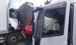Osmaniye’de TAG Otoyolu Felç Oldu! Tır Tankere Saplandı: 2 Yaralı