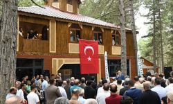 Şenlik Tepesi Camii’nde İlk Cuma Namazı Kılındı